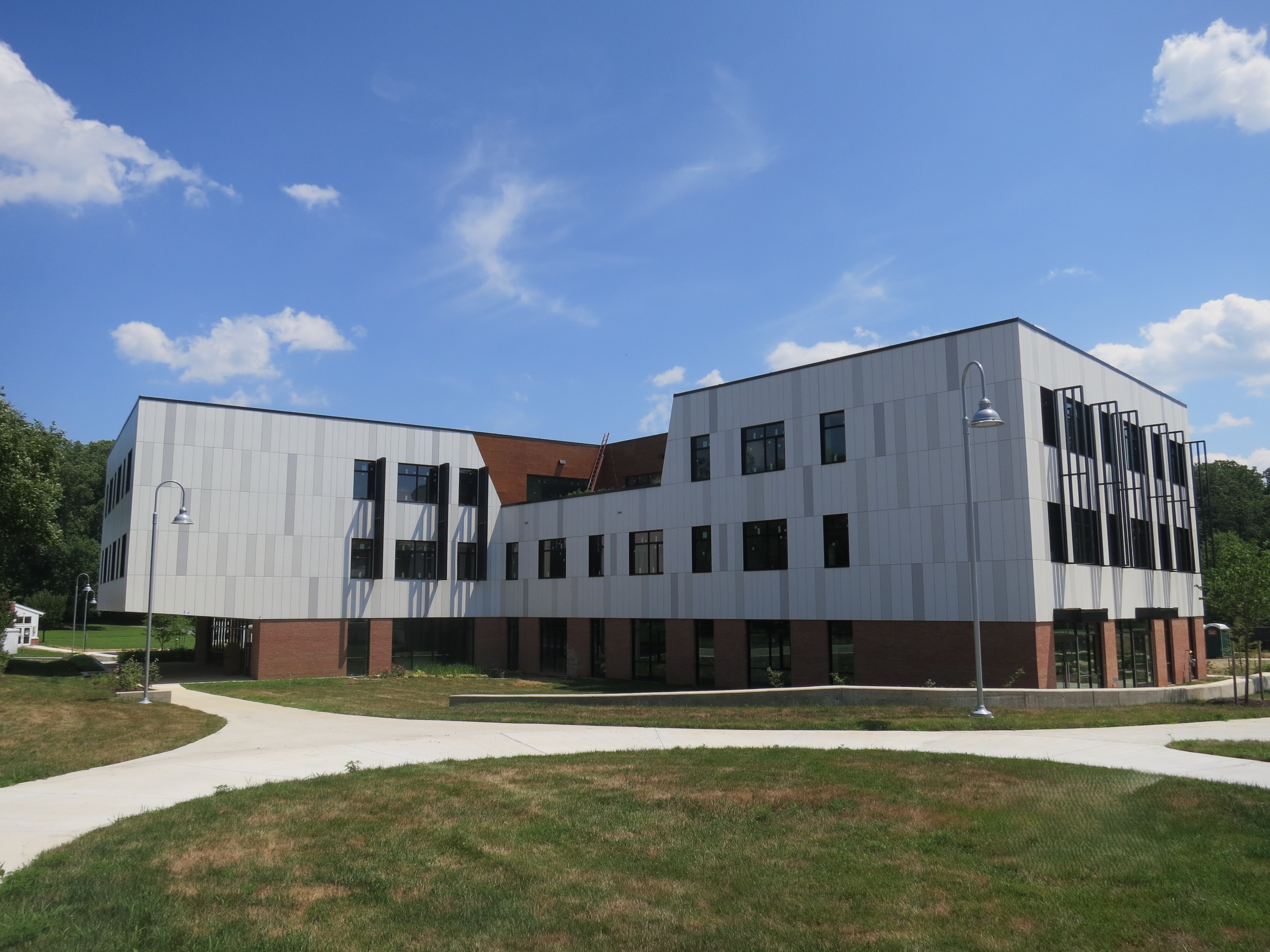 Swiss Pearl high desnsity fiber cement panels for private high school